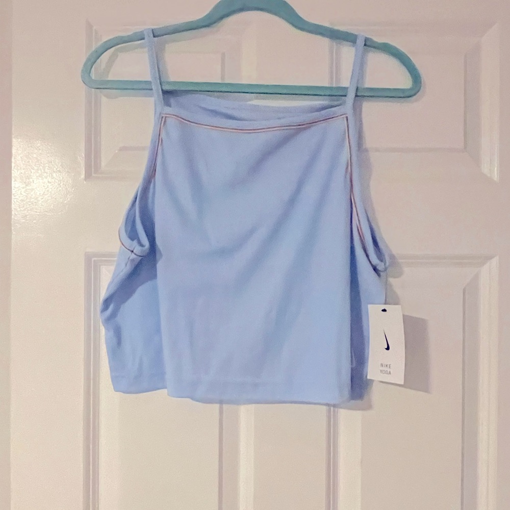 Nike yoga crop tank
